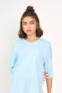 3/4 sleeve cotton v neck t-shirt