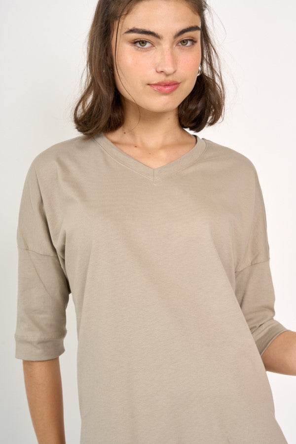 3/4 sleeve cotton v neck t-shirt