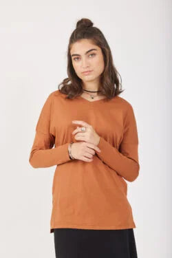 Long sleeve cotton v neck t-shirt